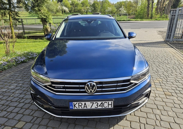 Volkswagen Passat cena 110000 przebieg: 27000, rok produkcji 2020 z Brzeziny małe 742